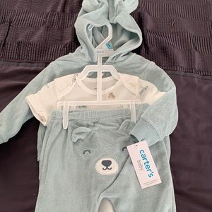 Carter’s 3 piece set 6 months blue and white